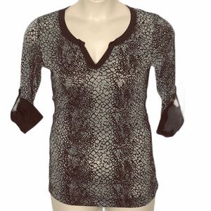 Gnaine Womens  GRAY AND BLACK STRETCHY TOP SIZE XL NWOT